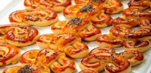 Tuzlu Örgü Kurabiye Tarifi En Kolay Hamur İşi Tarifleri 