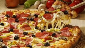 Kolay Pizza Tarifi En Kolay Hamur İşi Tarifleri 